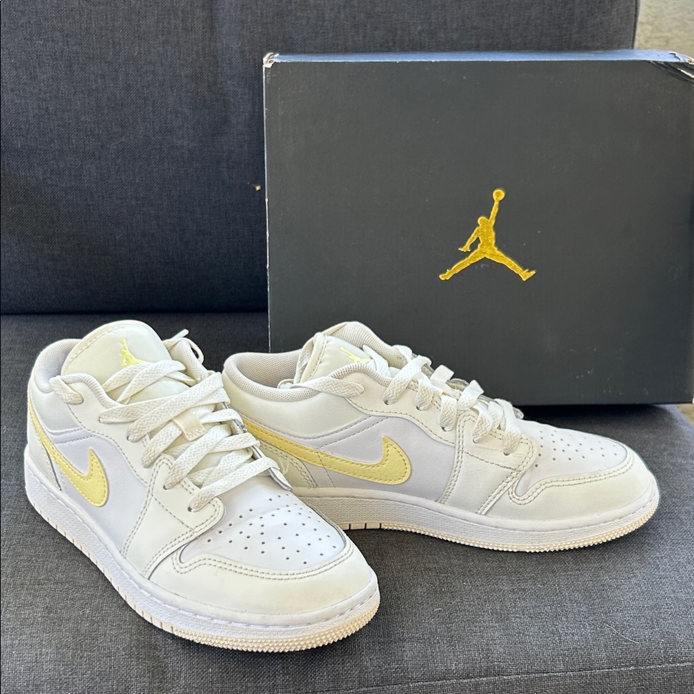 Jordan Low Top Sneakers in White and Yellow